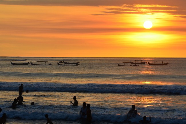 Sunset in Kuta Beach, Bali ( photo : ANTARA )