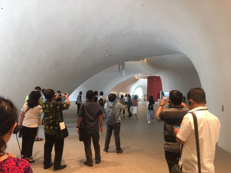 洞穴设计民族剧院成了台中市最具代表性建筑