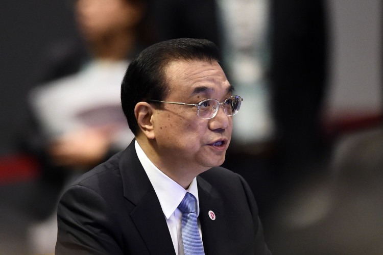 李克强同加拿大总理举行中加总理年度对话