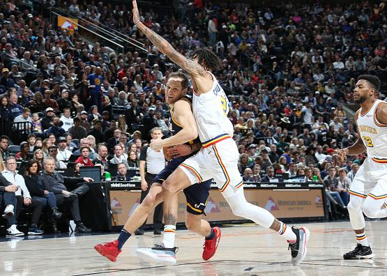 Jazz 114-106 Warriors (photo : china.nba.com)