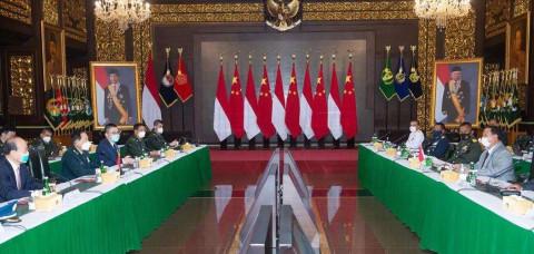 印尼和中国国防部长举行会谈