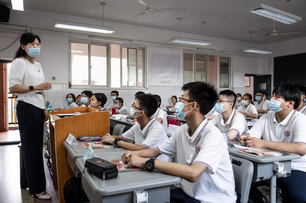 Face-to-face classes in China. (photo : AFP Photo/STR/China OUT)