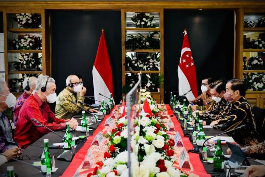  President Joko Widodo and Prime Minister of Singapore Lee Hsien Loong held a bilateral meeting in Bintan , Riau Islands Province， January 25, 2022.  (Photo: Presidential Secretariat)