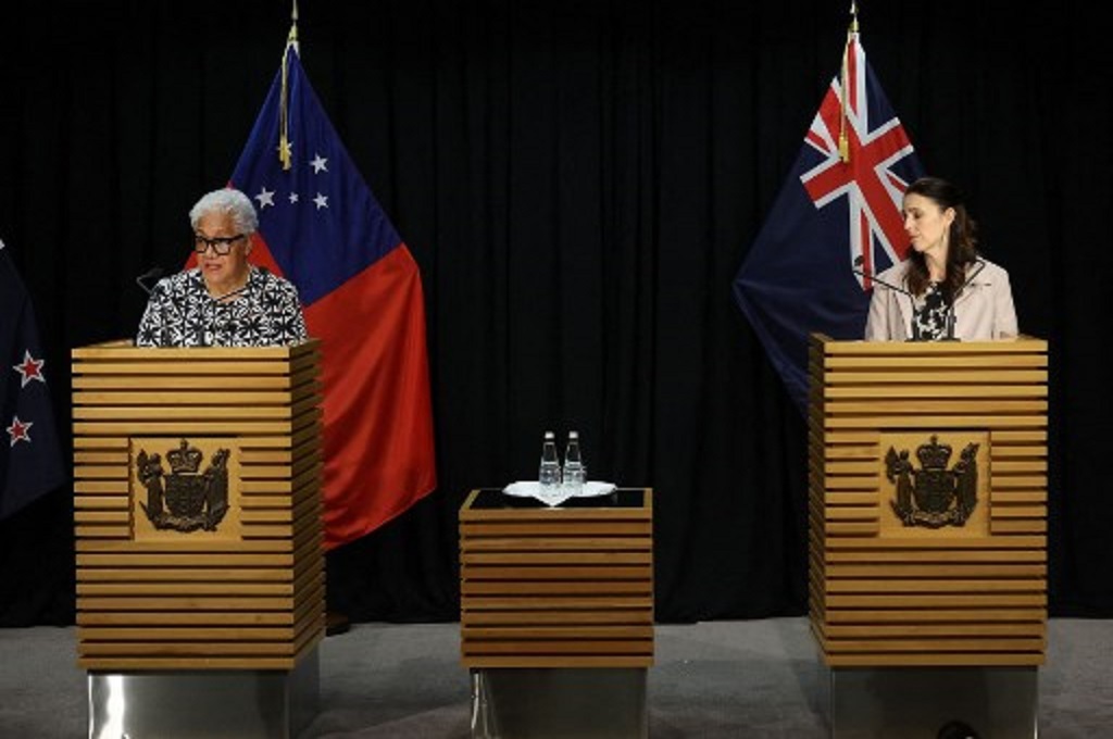  Samoan PM Fiame Naomi Mata afa during a press conference with New Zealand PM Jacinda Ardern in Wellington, 14 June 2022. (Marty MELVILLE / AFP)