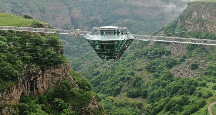 Glass bridge spanning the Dashbash Canyon has opened in Georgia. (photo : CNN)
