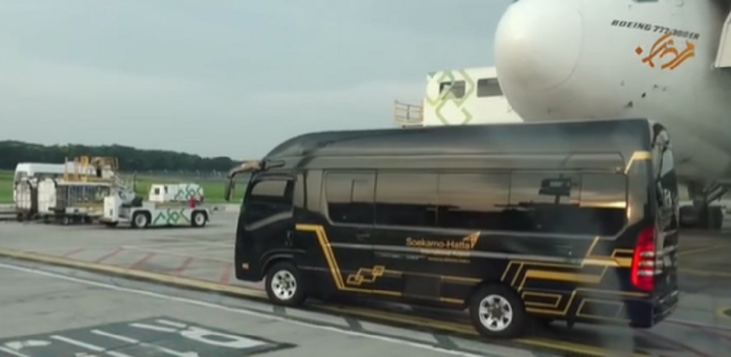 385 Indonesian citizens evacuated from Sudan have landed at Soekarno Hatta Airport, April 28, 2023. (Metro TV)