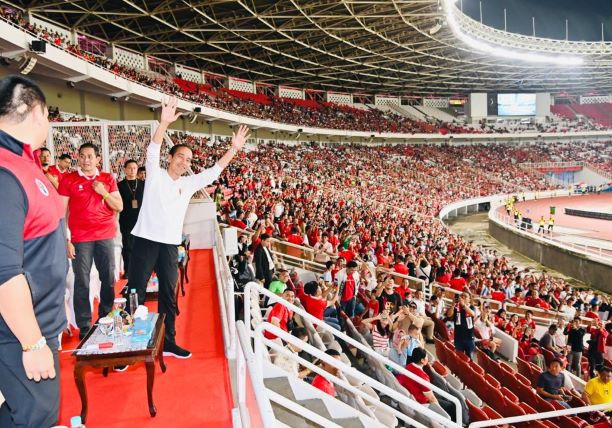 President Jokowi Watch Live Match Indonesia Vs Argentina
