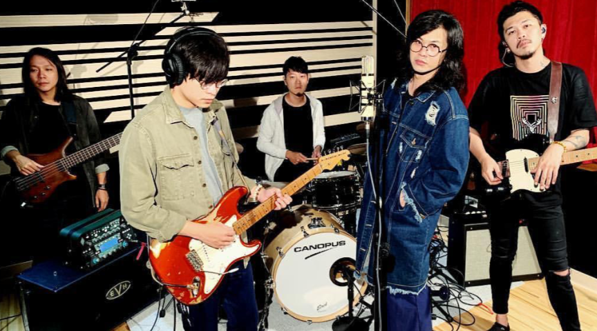 Mixer Band from Taiwan. (photo source : ultimatestudiosinc.com)