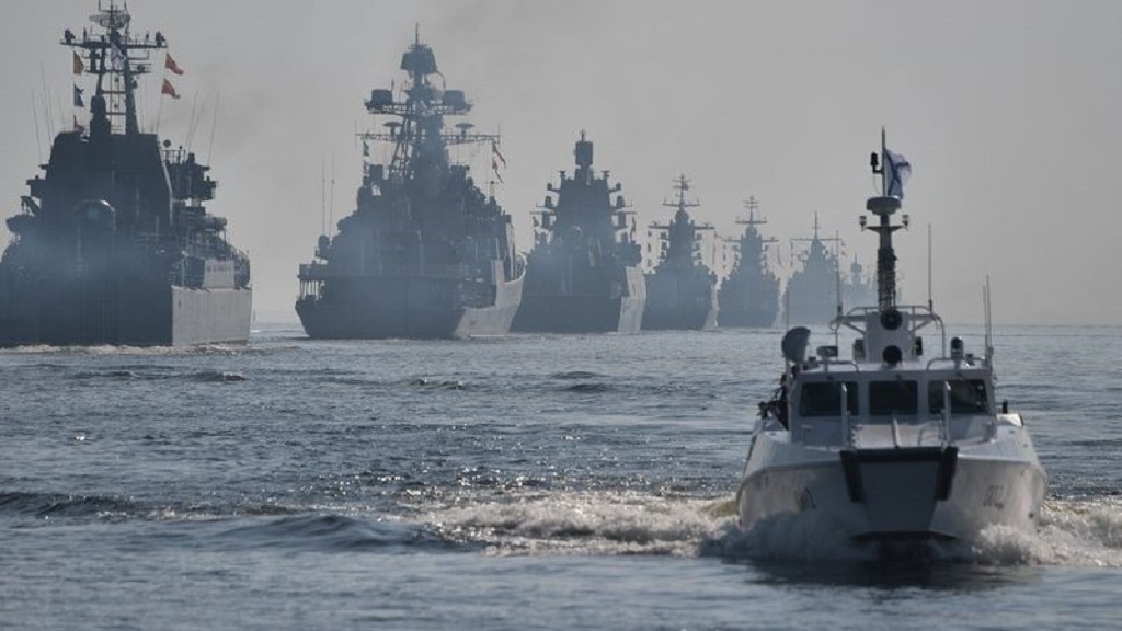 Russian ships sailed in formation. (EPA-EFE/ALEXEI NIKOLSKY/SPUTNIK)