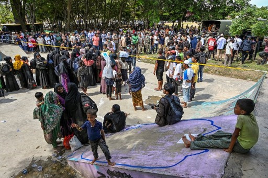 Rohingya Immigrants Landed in Aceh. (photo : AFP)
