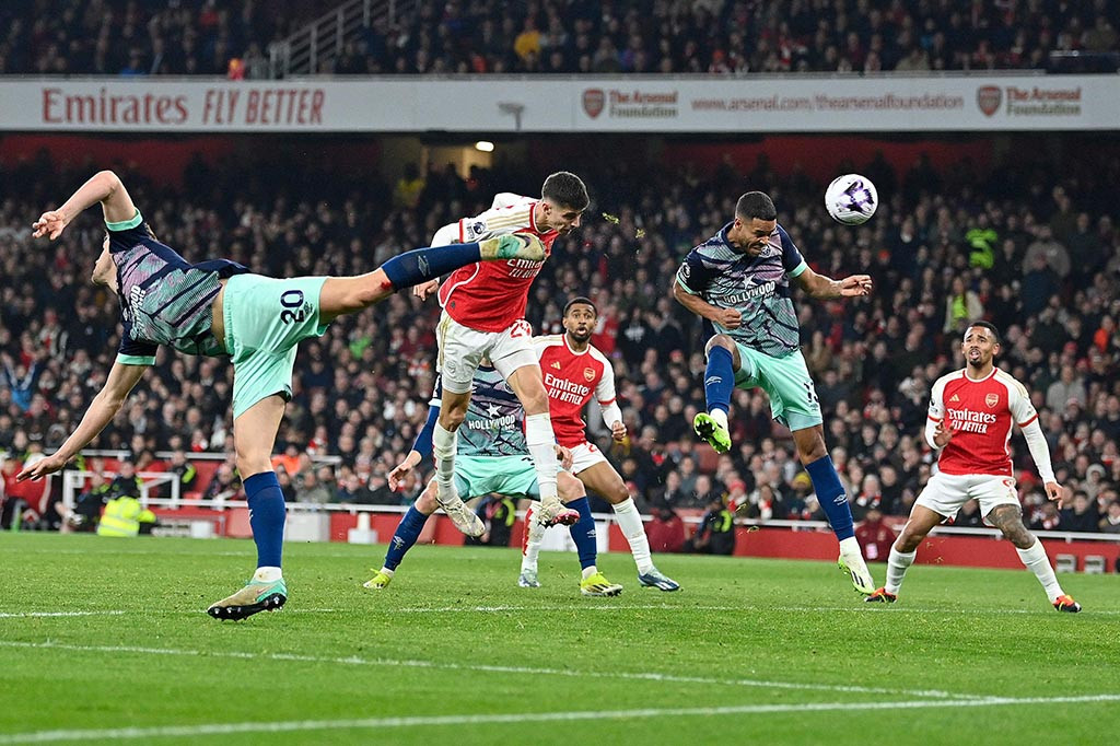 Arsenal vs Brentford. (photo : AFP)