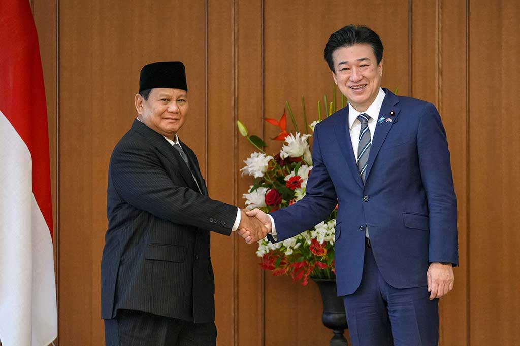 Prabowo Subianto and Minoru Kihara. Photo : AFP