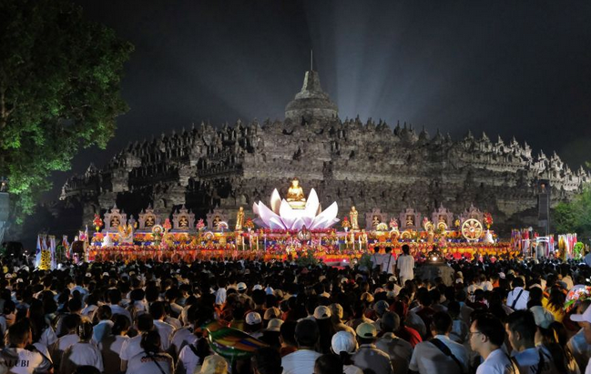 Vesak Day Celebration at Borobudur Temple. (photo : ANTARA)