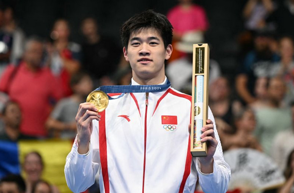 Chinese swimming gold medal winner Pan Zhanle. (photo : ANTARA/AFP/Jonathan Nackstrand) 
