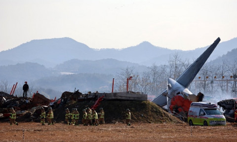 Jeju Air plane crashes at Muan International Airport, South Korea. (Yonhap)