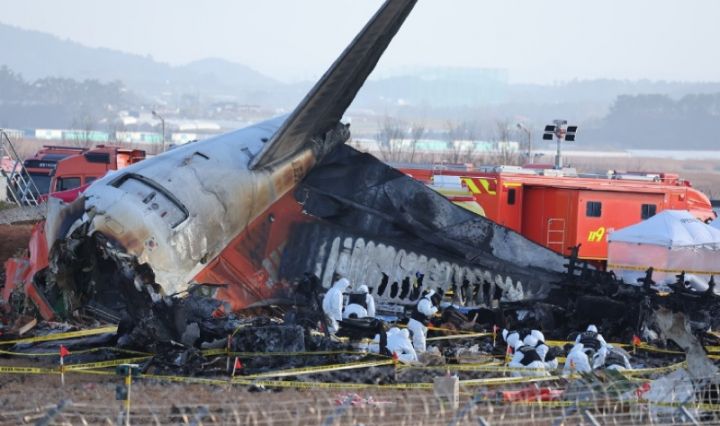 Jeju Air plane crashes at Muan International Airport, South Korea. (Yonhap)