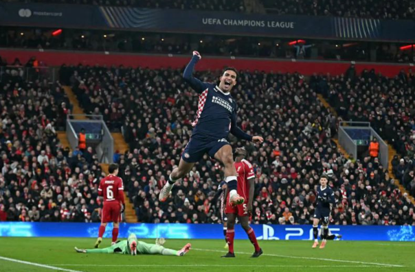 利物浦vs埃因霍温。资料图片：欧足联