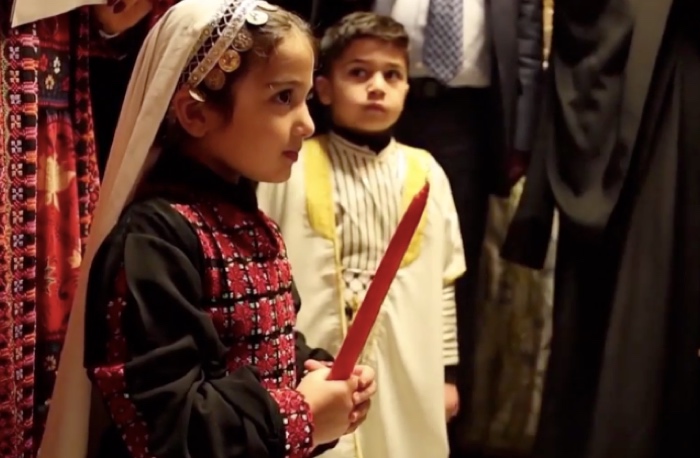 伯利恒的圣诞庆祝活动重新回归。图片：半岛电视台