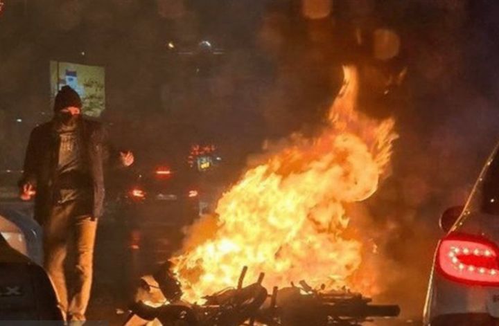 欧洲多国警告公民尽快撤离伊朗