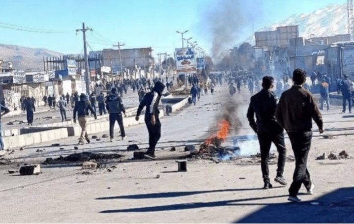 伊朗进入高度战备状态 中东局势再度升温