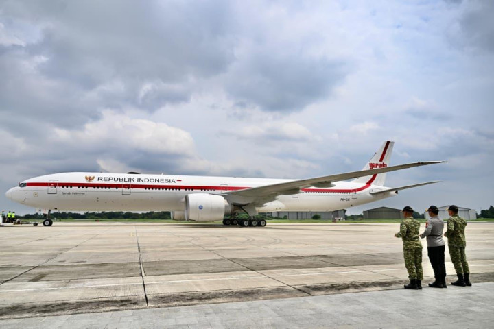 普拉博沃启程前往英国和瑞士 