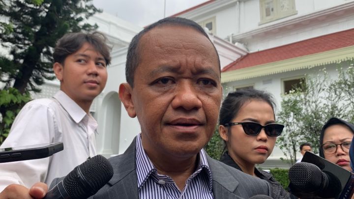 巴赫利尔向普拉博沃汇报霍尔木兹海峡局势