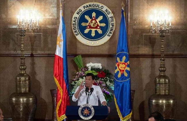 菲律宾总统府附近发生枪击     一名军官死亡