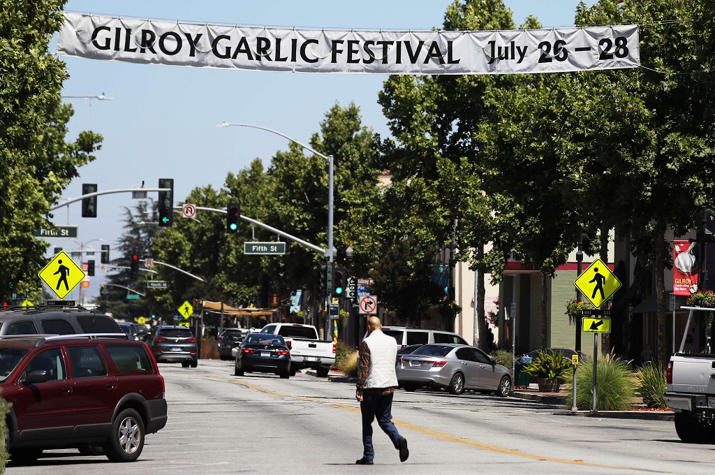 美国加州枪案凶手身份曝光   