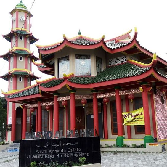 马吉冷市有一座伊斯兰教华裔建立的清真寺    体现国内多元种族和谐