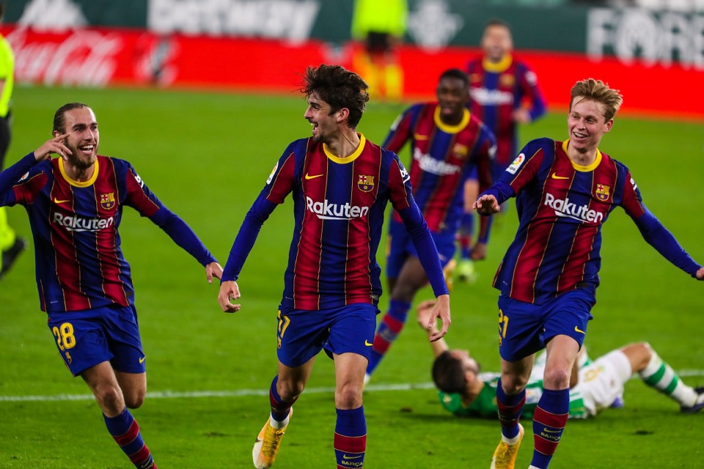 欧足联赛7-8日综述  