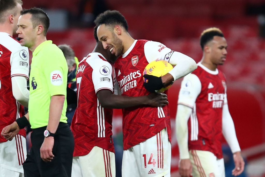 欧足联赛14-15日综述