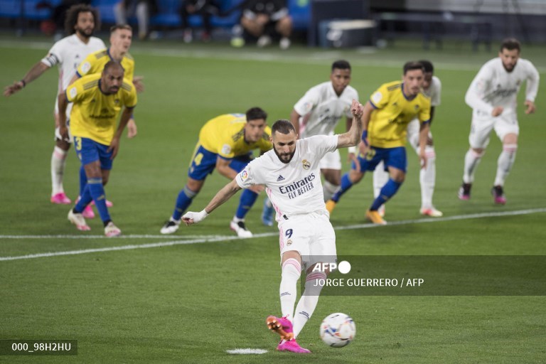 欧足联赛22日综述