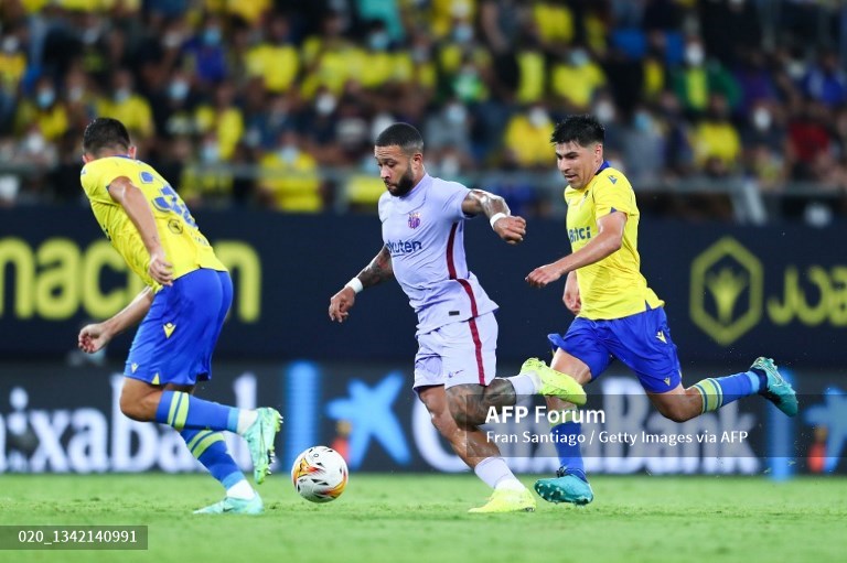 欧足联赛24日综述 ：罗马胜乌迪内斯、巴萨客平加的斯 