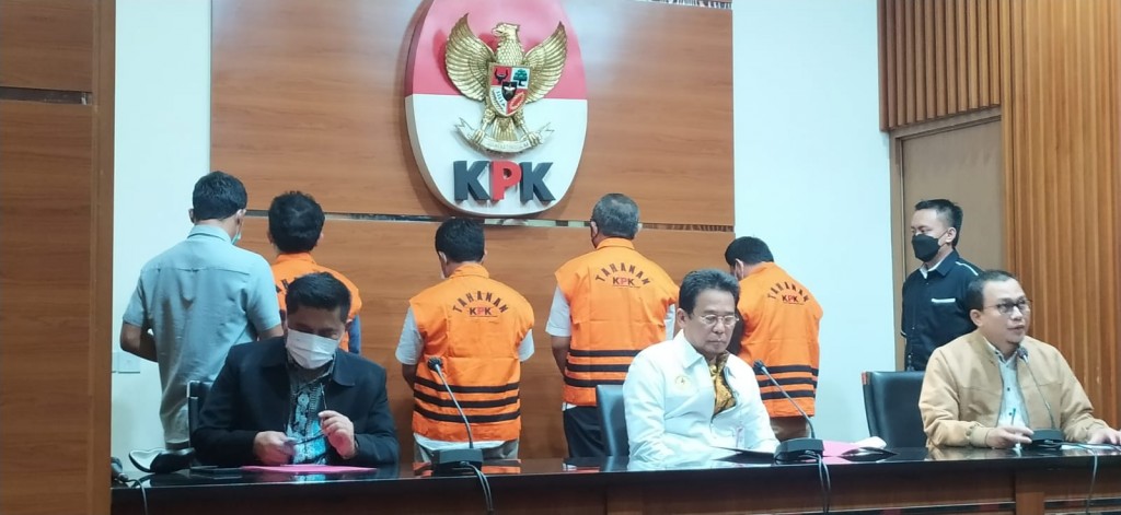 东爪哇地方议会副议长因涉赠款分配被扣押