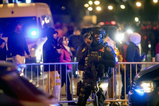 比利时布鲁塞尔发生枪击事件，两名瑞典人死亡