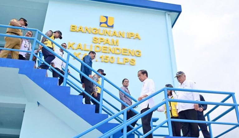 佐科威主持古邦市饮用水供应系统启用仪式 