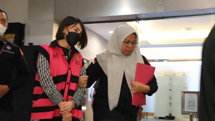 疯狂富豪林海伦娜因涉锡矿成品贪污案被扣押 