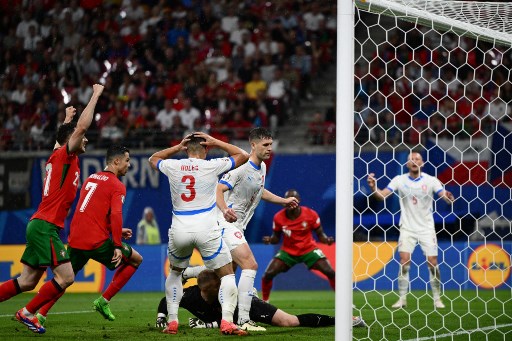 欧洲杯：葡萄牙绝杀捷克，土耳其力克格鲁吉亚