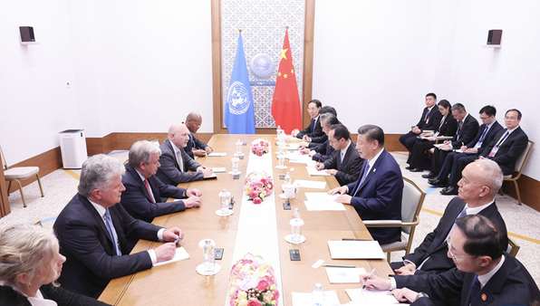 习近平会见联合国秘书长、土耳其总统