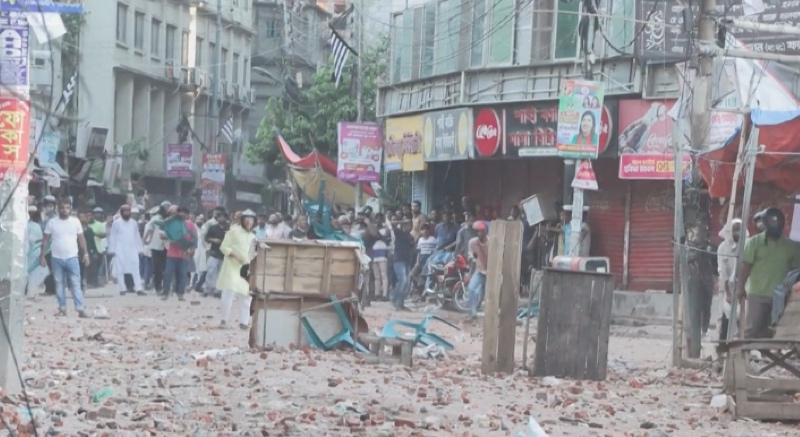 孟加拉示威引发暴力冲突，政府发布安全警报
