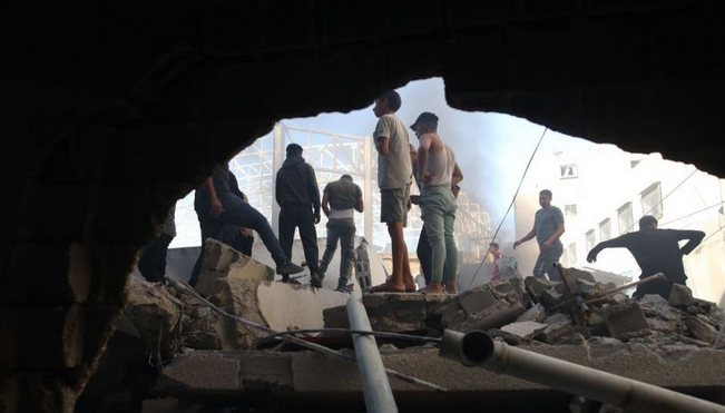 哈马斯袭击加沙难民营内以军车 