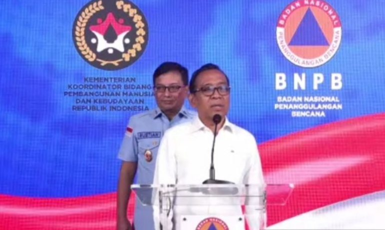 普拉博沃向东努沙省火山喷发遇难者表示哀悼 