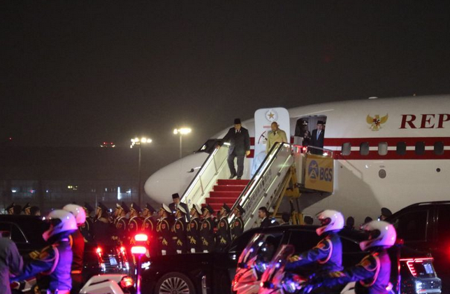 普拉博沃抵达北京开启对华国事访问