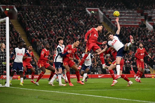 英联杯：利物浦4-0完胜热刺，总比分4-1晋级决赛