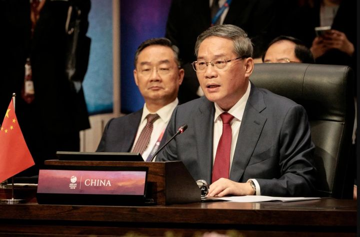 李强：推动两岸关系和平发展 