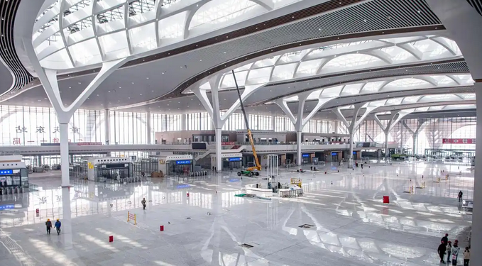 中国西北地区最大高铁枢纽站重庆东站竣工 