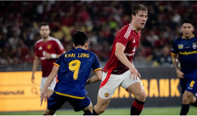 友谊赛：曼联0-1负东盟全明星