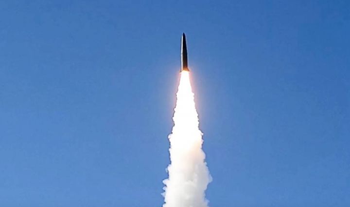 乌克兰袭击俄罗斯空军基地，俄方回击