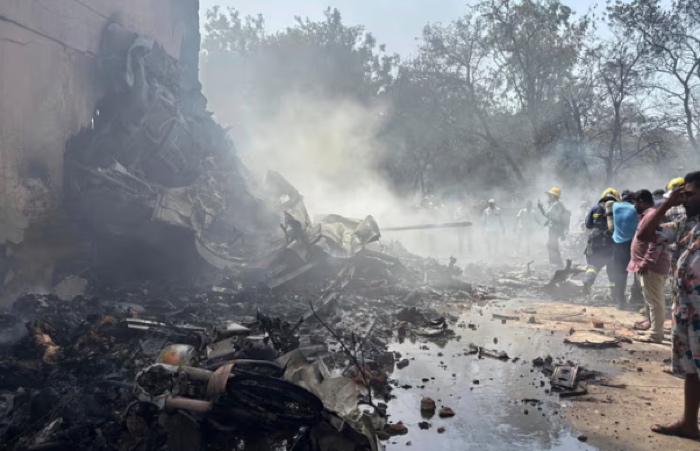 印度航空坠机事故造成至少265人遇难，仅1人生还 