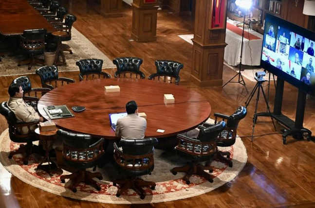 内阁秘书：普拉博沃主持有限视频会议  